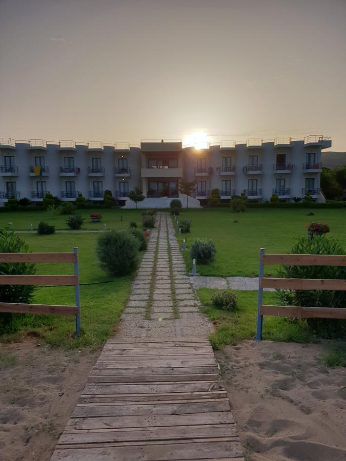 Ostria Hotel Kakovatos Beach Zaháro Kültér fotó